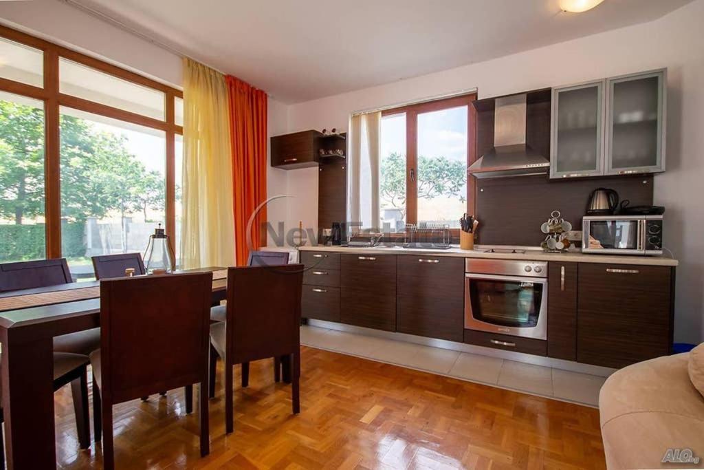 Generaator House Vila Aheloy Exterior foto