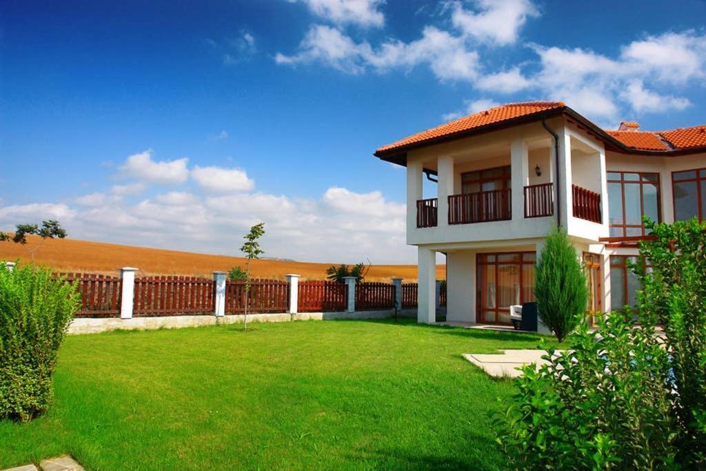 Generaator House Vila Aheloy Exterior foto